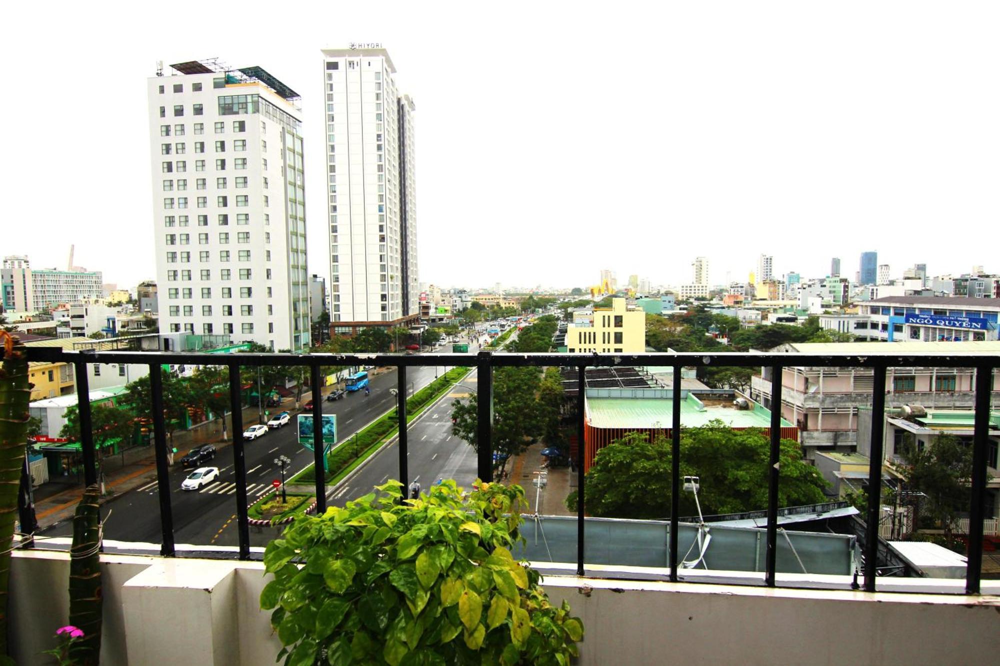 Khanh Vinh Hotel Дананг Экстерьер фото